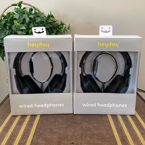 Two Boxes HeyDay Wired Headphones NEW